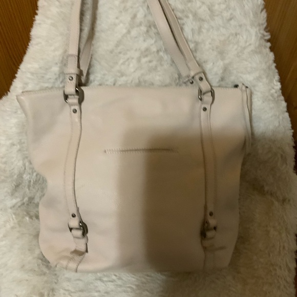 COPY - The Sak Vanilla Leather tote and Wallet - Picture 3 of 14